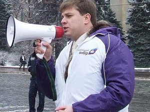 Лесик пришёл специально, чтобы сорвать сессию. Он не является депутатом - Кернес