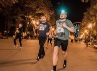 Ночной забег с фонариками в парке Горького (ФОТО)