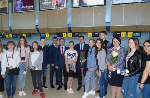 Харьковщина первая в Украине реализовала проект по отдыху одаренных школьников в Албании