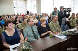 «Получить землю проще, чем кажется». Глава Госгеокадастра выдал в Харькове документы на землю 201 ветерану АТО
