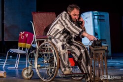 Самый популярный спектакль фестиваля «Мельпомена Таврии» «Homo Soveticus» покажут в Харькове