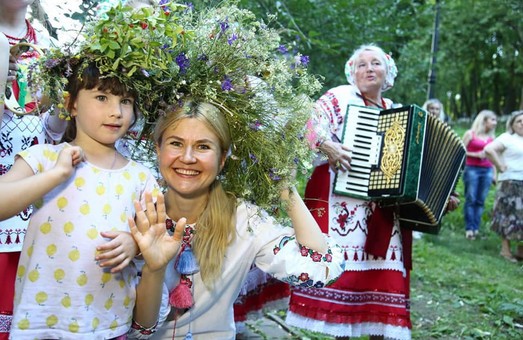 Традиционные украинские праздники объединяют нас, делают сплоченными — Светличная