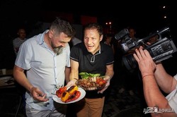 Пуховая мангалица: в Харьков прибыла свинья, выведенная эрцгерцогом Австро-Венгрии