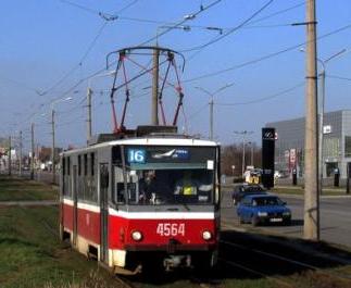 В Харькове приостанавливают движение двум трамваям