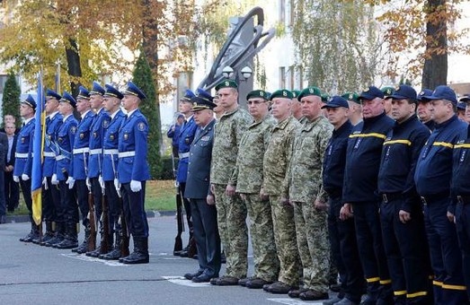 Харьковские правоохранители получили государственные награды