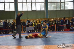 Харьковские борцы успешно выступили на домашнем чемпионате Украины