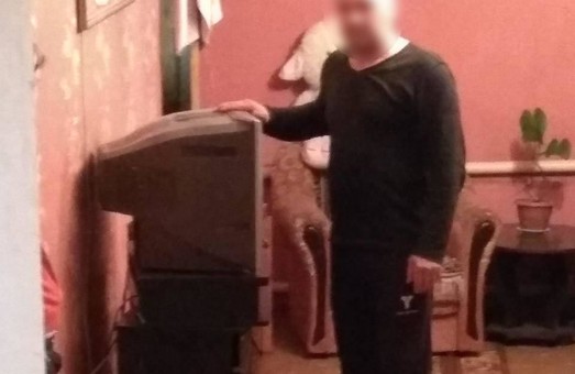 ЧП на Харьковщине: на трехлетнюю девочку упал телевизор, ребенок госпитализирован