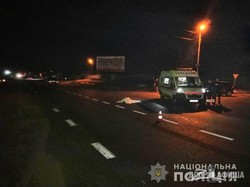 Смертельное ДТП под Харьковом: иномарка сбила двоих пешеходов (ФОТО)