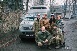 Сергей Жадан и Харьковская школа архитектуры инициировали сбор средств для помощи медикам в прифронтовой зоне (ФОТО)