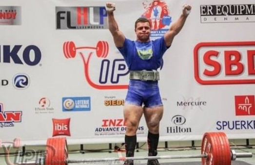 На чемпионате мира по пауэрлифтингу в Швеции Сергей Белый занял второе место