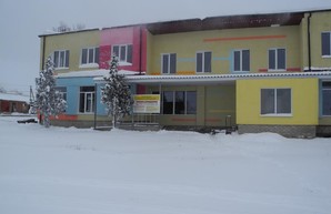 В Близнюках продолжается реконструкция здания для нового детсада