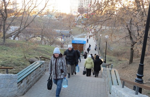 Харьковчане просят мэрию обустроить в городе бюветы с артезианской питьевой водой