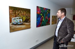 Почти миллион гривен для помощи фронтовым медикам собрали на аукционе в Харькове (ФОТО)