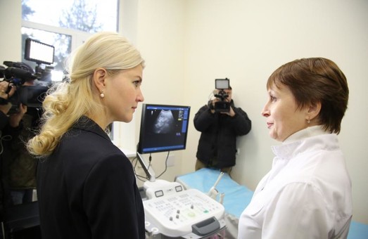 Светличная передала больнице для чернобыльцев новейшее медицинское оборудование