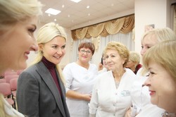 Светличная встретилась с коллективом Областной детской больницы №1