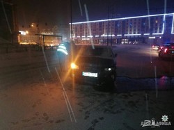 В центре Харькова иномарка снесла забор (ФОТО)
