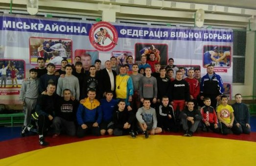В Купянске завершаются Всеукраинские тренировочные сборы по вольной борьбе