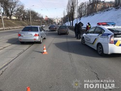 В Харькове пешеход угодил под колеса автомобиля (ФОТО)