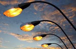 «Энергия света»: на Харьковщине планируют смонтировать освещение на 3600 входных группах подъездов