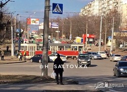 В Харькове иномарка столкнулись с трамваем (ФОТО)