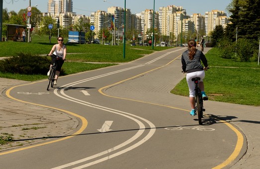 Харьковчане просят мэрию опутать сетью велодорожек весь город