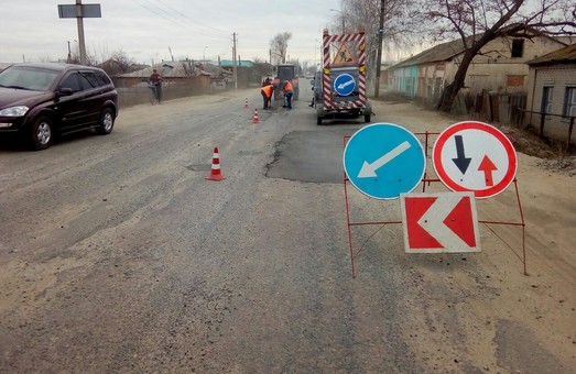 На Харьковщине приступают к текущему и капитальному ремонту автодорог