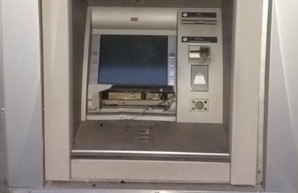 В Харькове взорвали банкомат: Злоумышленники использовали самодельное взрывное устройство (ФОТО)