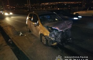 В Харькове в лобовом столкновении двух иномарок погиб один человек, двое травмированы (ФОТО)