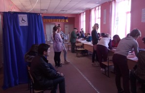 День выборов: На Харьковщине проголосовало около 20% избирателей