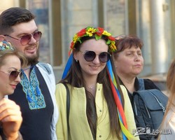 Харьковчане вошли на митинг в поддержку Закона о языке (ФОТО)