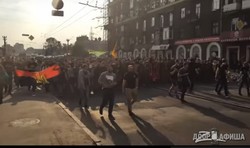 Ультрас «Металлиста» прошли мершем по центру Харькова (ФОТО, ВИДЕО)