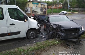 Полиция ищет свидетелей ДТП, в котором пострадала девочка-подросток (ФОТО)