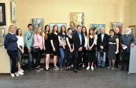 «Мистецтво Слобожанщини» приглашает на встречу с авторами выставки «Дарю мастерство»