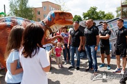 Регбисты «Олимпа» поздравили малышей с Международным днем защиты детей (ФОТО)