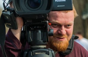 Столкновения на «Барабашово»: Избитый журналист находится в реанимации