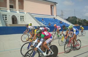 На юношеском чемпионате Украины по велоспорту на треке харьковчане завоевали 40 наград