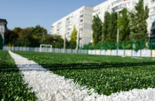 К новому учебному году в Харькове откроют 11 школьных стадионов