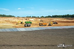 На Дергачевском полигоне ТБО строится мусороперерабатывающий комплекс (ФОТО)