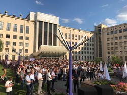 Заместитель главы ХОГА поздравил студентов университета городского хозяйства с началом учебного года