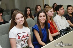 В харьковском Доме советов провели экскурсию для студентов (ФОТО)