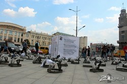 В центре Харькова проходит акция «Узники Кремля» (ФОТО)