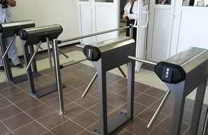 В Харькове хотят по-новому следить за прогулами школьников