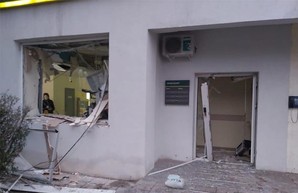 Взрыв в отделении банка в Харькове: банкомат разнесло на части (ФОТО)