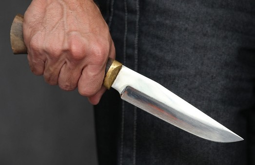 Убил мужчину в Харькове и едва не зарезал брата – и все это аккурат под Рождество