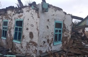 Жительница Харьковщины хотела согреться, но сожгла дом (ФОТО)
