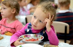 Харьковчане просят для детей больше фруктов, овощей и злаков