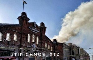 В Харькове тушили пожар возле арт-завода «Механика» (ВИДЕО)