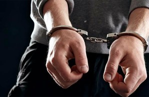 Нашли по отпечаткам пальцев: в Харькове поймали опасного преступника