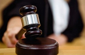 Теракт возле харьковского Дворца спорта: обвиняемым снова продлили арест