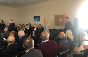 На Харьковский авиазавод, где ждут Зеленского, прибыла Светличная
